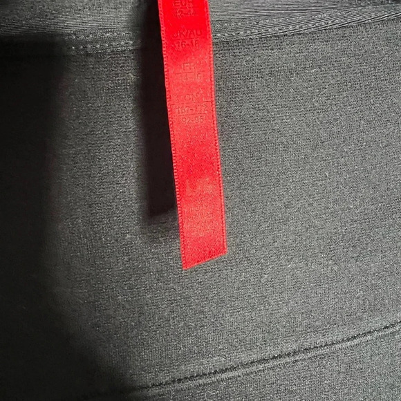 Spanx Women's High Waist Activewear Leggings Black Size L Mesh Side Panels - Picture 6 of 16